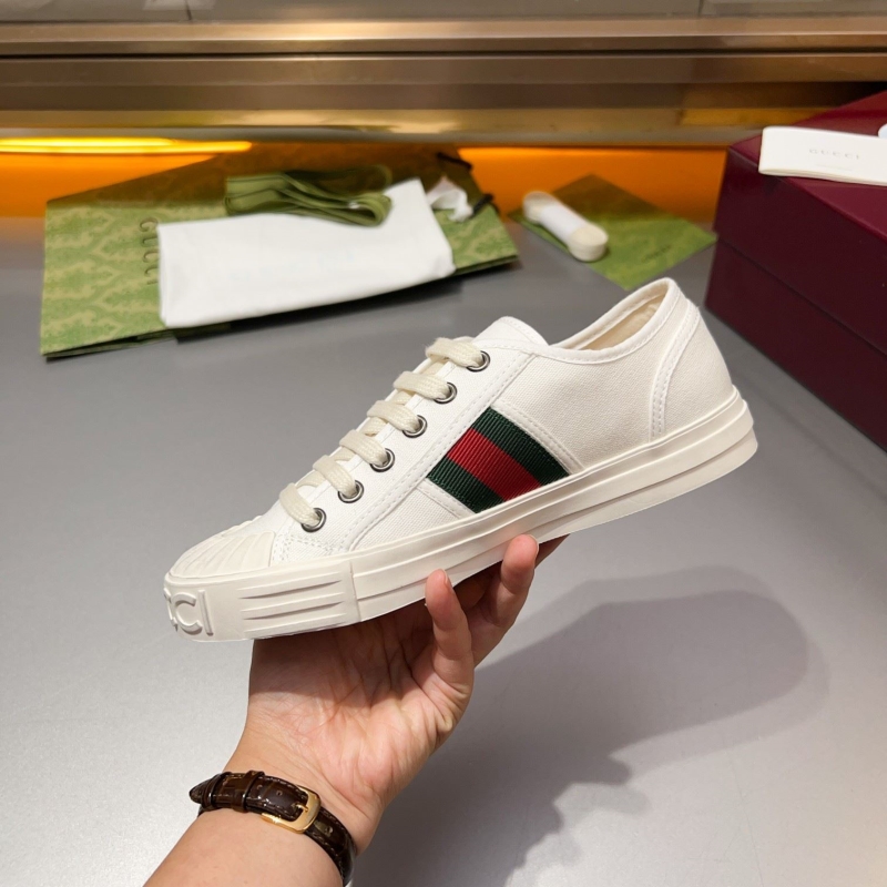 Gucci Casual Shoes